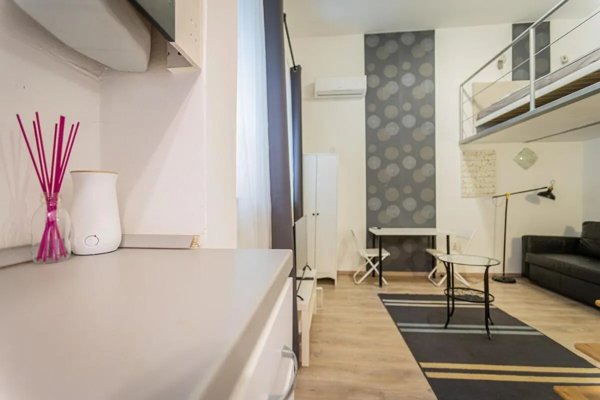 Cool Apartment In The Downtown, Eduardo Budapest Ungheria